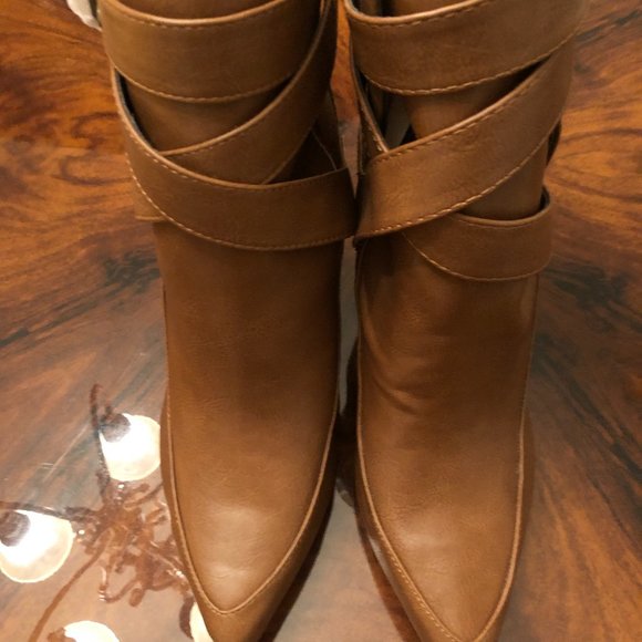 Shoes - NWOT Carmel Wrap Boots